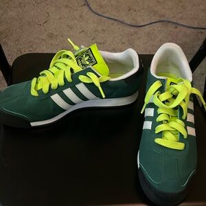 Used Green Samoa Adidas w/ Neon Green Laces